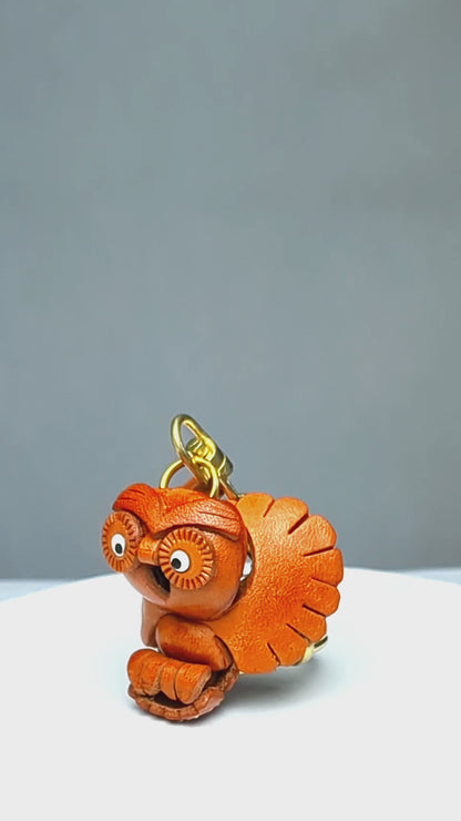 Flying Owl Leather Keychain(L)