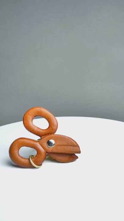 Scissors Leather Keychain(L)